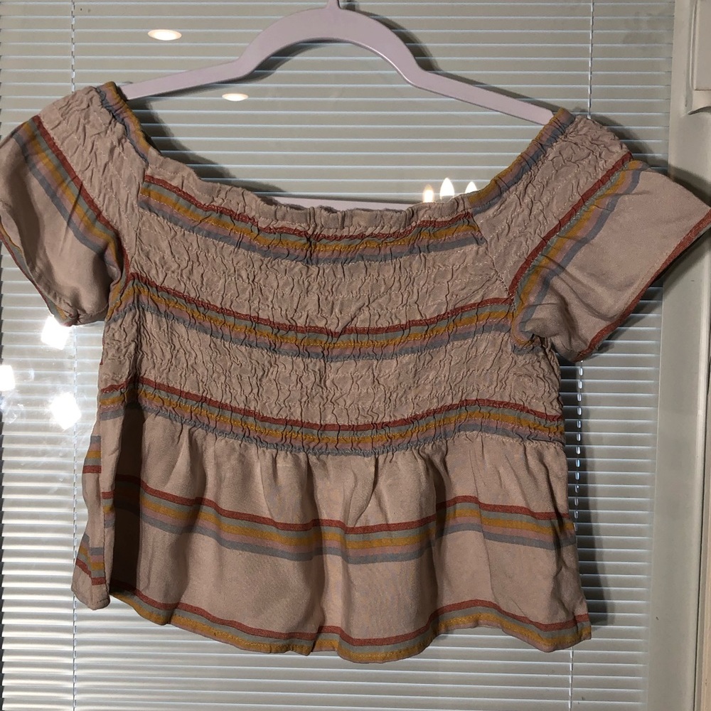 Cute crop top Women’s Sz S
